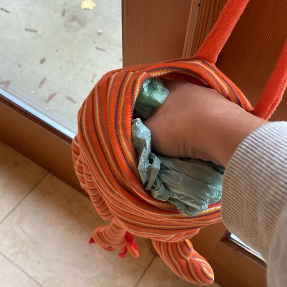 🇦🇷😵 Cute fabric “dead chicken” bag dispenser - Picture 3 of 6